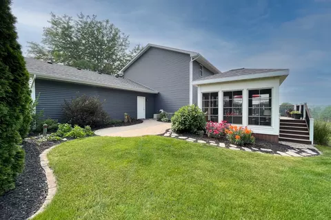 12293 Whispering Winds Dr, Roscoe, IL 61073 photo 55