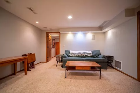 12293 Whispering Winds Dr, Roscoe, IL 61073 photo 50