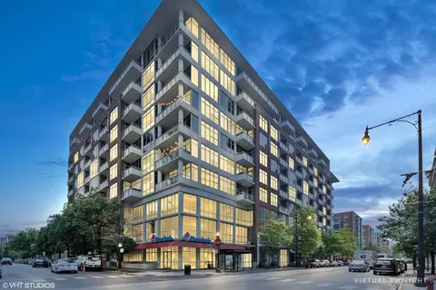 901 W Madison St #917, Chicago, IL 60607