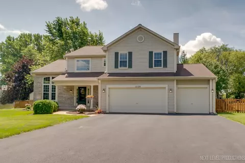 1508 Richter Dr, Batavia, IL 60510