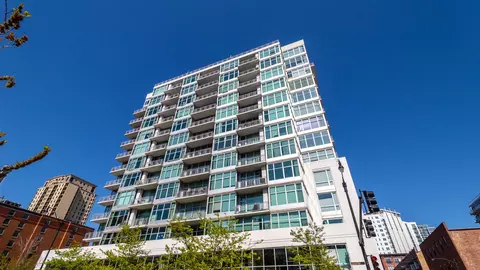 50 E 16th St #1212, Chicago, IL 60616