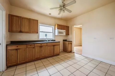 2139 N Kenneth Ave, Chicago, IL 60639 photo 7