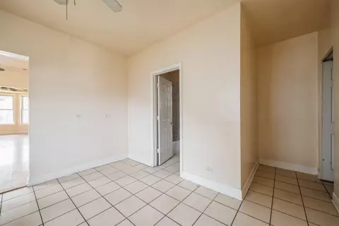 2139 N Kenneth Ave, Chicago, IL 60639 photo 8