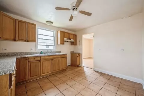 2139 N Kenneth Ave, Chicago, IL 60639 photo 18