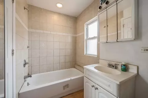 2139 N Kenneth Ave, Chicago, IL 60639 photo 19