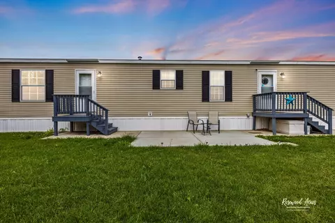 52 Saint Peters Dr, Bourbonnais, IL 60914