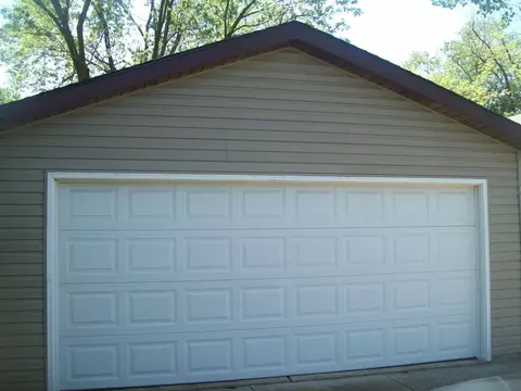 6849 Garden Ln, Bridgeview, IL 60455 photo 2