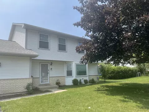 430 Gillings Dr, Gurnee, IL 60031