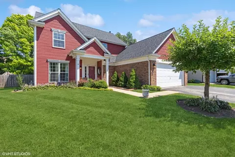 1450 Lancaster Ct, Grayslake, IL 60030