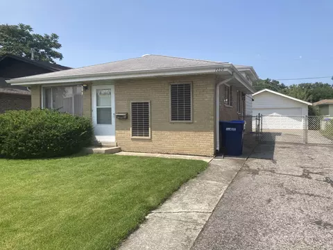 7220 W 113th St, Worth, IL 60482