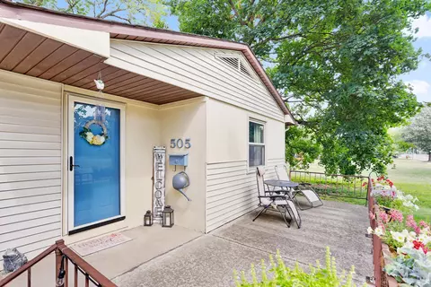 505 N Prospect Ave, Champaign, IL 61820 photo 2