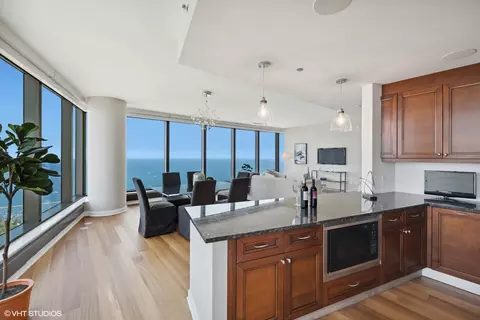 60 E Monroe St #6501, Chicago, IL 60603 photo 13