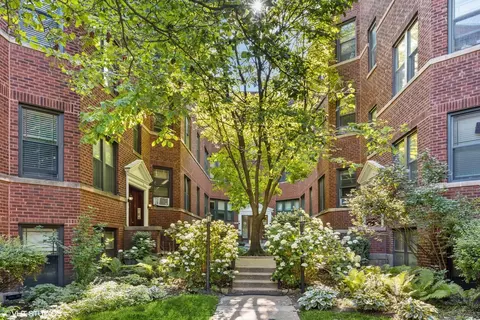 526 Sheridan Rd #1B, Evanston, IL 60202