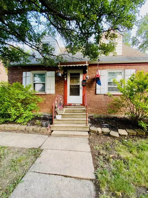 5027 W 64th Pl, Chicago, IL 60638