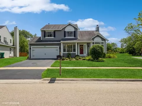18067 W Hampshire Dr, Gurnee, IL 60031