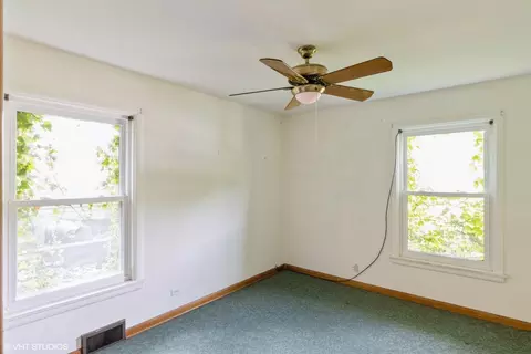 301 S Wolf Rd, Des Plaines, IL 60016 photo 8