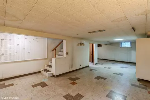 301 S Wolf Rd, Des Plaines, IL 60016 photo 11