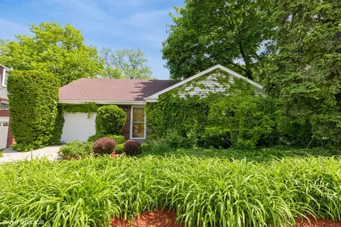 301 S Wolf Rd, Des Plaines, IL 60016