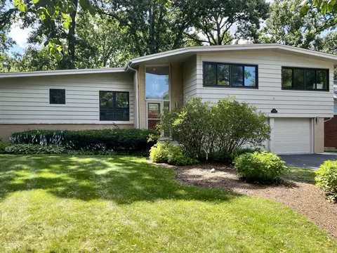 2916 Idlewood Ln, Highland Park, IL 60035