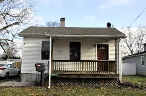 1922 La Salle St, Ottawa, IL 61350