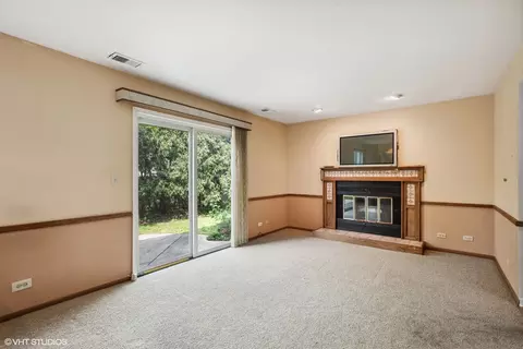 1196 Jasmine Ct, Bartlett, IL 60103 photo 6