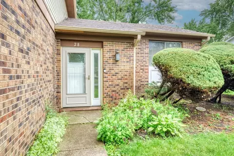 28 Willow Rd, Matteson, IL 60443 photo 3