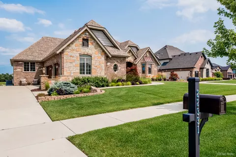 22331 Majestic Ln, Frankfort, IL 60423
