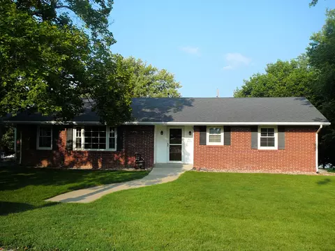 111 S Wallace St, Ransom, IL 60470