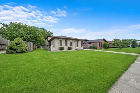 9207 77th Ave, Hickory Hills, IL 60457 photo 1