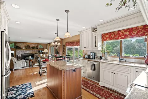 17640 S Richmond Rd, Plainfield, IL 60586 photo 5