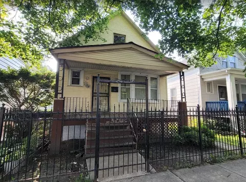 6423 S Oakley Ave, Chicago, IL 60636