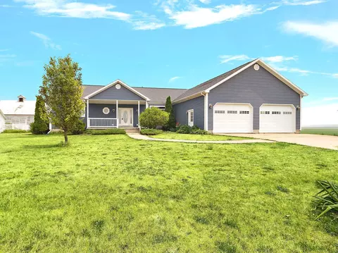 2848 N 2500 East Rd, Donovan, IL 60931