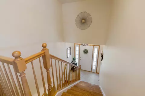 1573 Millbrook Dr, Algonquin, IL 60102 photo 2