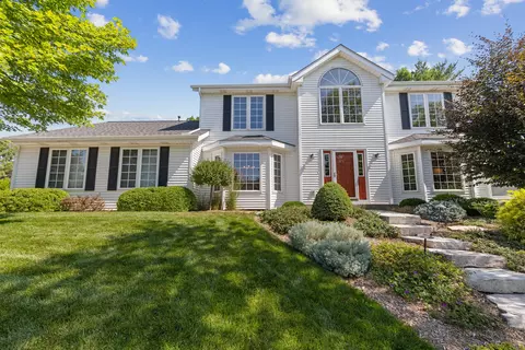 5902 Denbury Ln, Loves Park, IL 61111