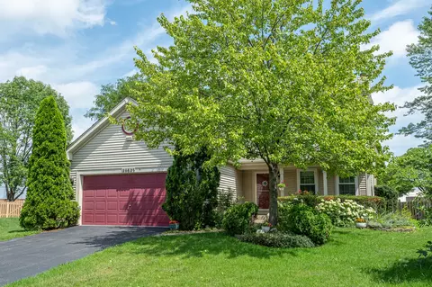 20823 W Aspen Ct, Plainfield, IL 60544 photo 2