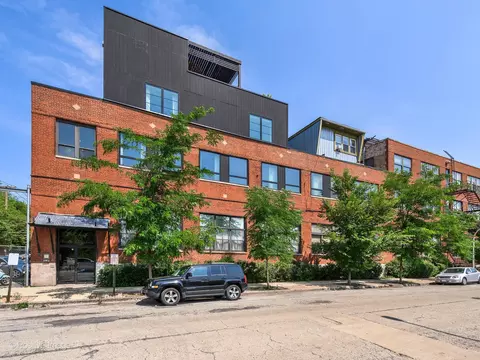 407 N Elizabeth St #201, Chicago, IL 60642