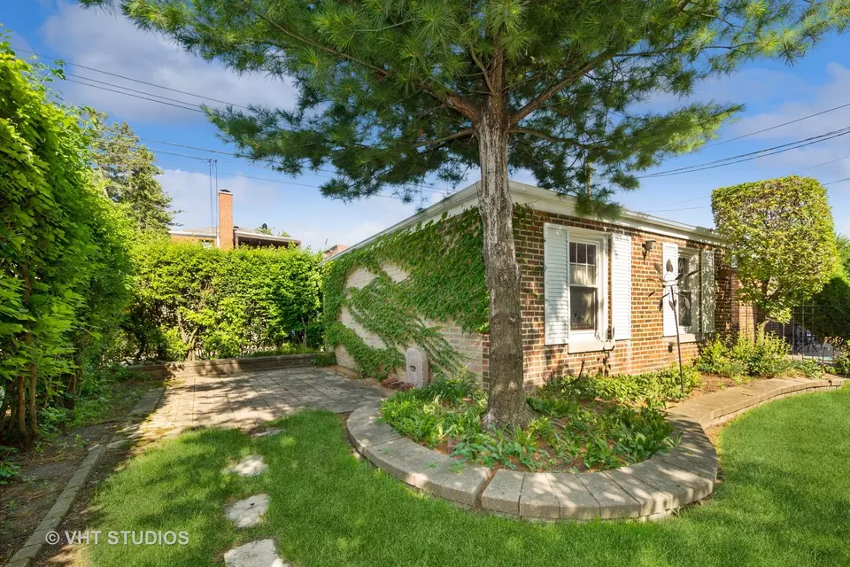  5852 N Bernard St, Chicago, IL 60659 photo 20