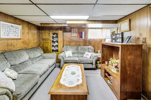 11152 S Ewing Ave, Chicago, IL 60617 photo 14