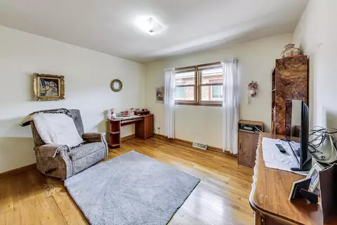 11152 S Ewing Ave, Chicago, IL 60617 photo 8