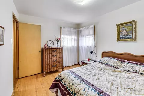 11152 S Ewing Ave, Chicago, IL 60617 photo 11
