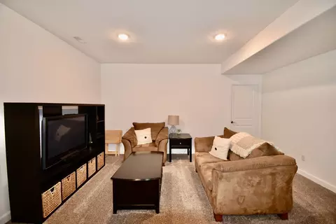 102 Dode Dr, Downs, IL 61736 photo 41