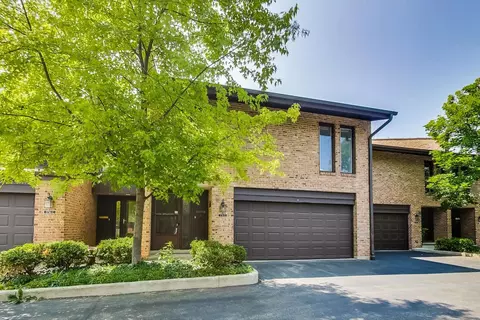 1716 Wildberry Dr #D, Glenview, IL 60025