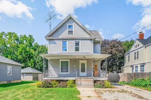 508 Stilson St, Earlville, IL 60518