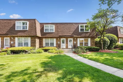 2256 Heather Rd, Homewood, IL 60430