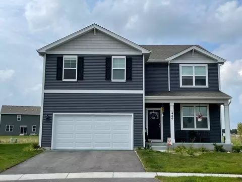 1381 Vineyard Ln, Pingree Grove, IL 60140