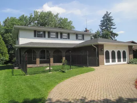 601 Diana Ct, Bensenville, IL 60106