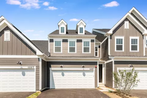 1229 Josiah Rd, Naperville, IL 60563