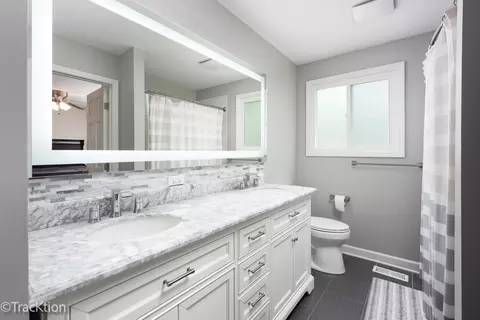 1016 Windsor Dr, Wheaton, IL 60189 photo 13