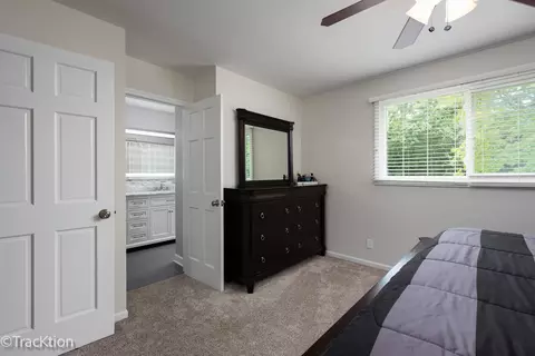 1016 Windsor Dr, Wheaton, IL 60189 photo 12