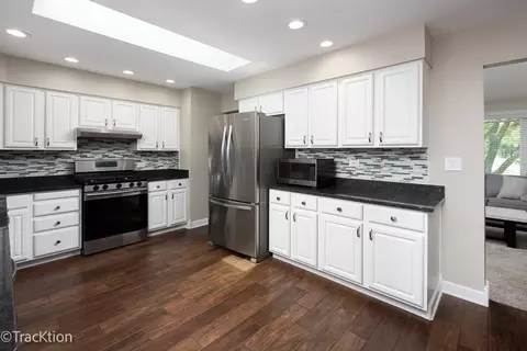 1016 Windsor Dr, Wheaton, IL 60189 photo 7